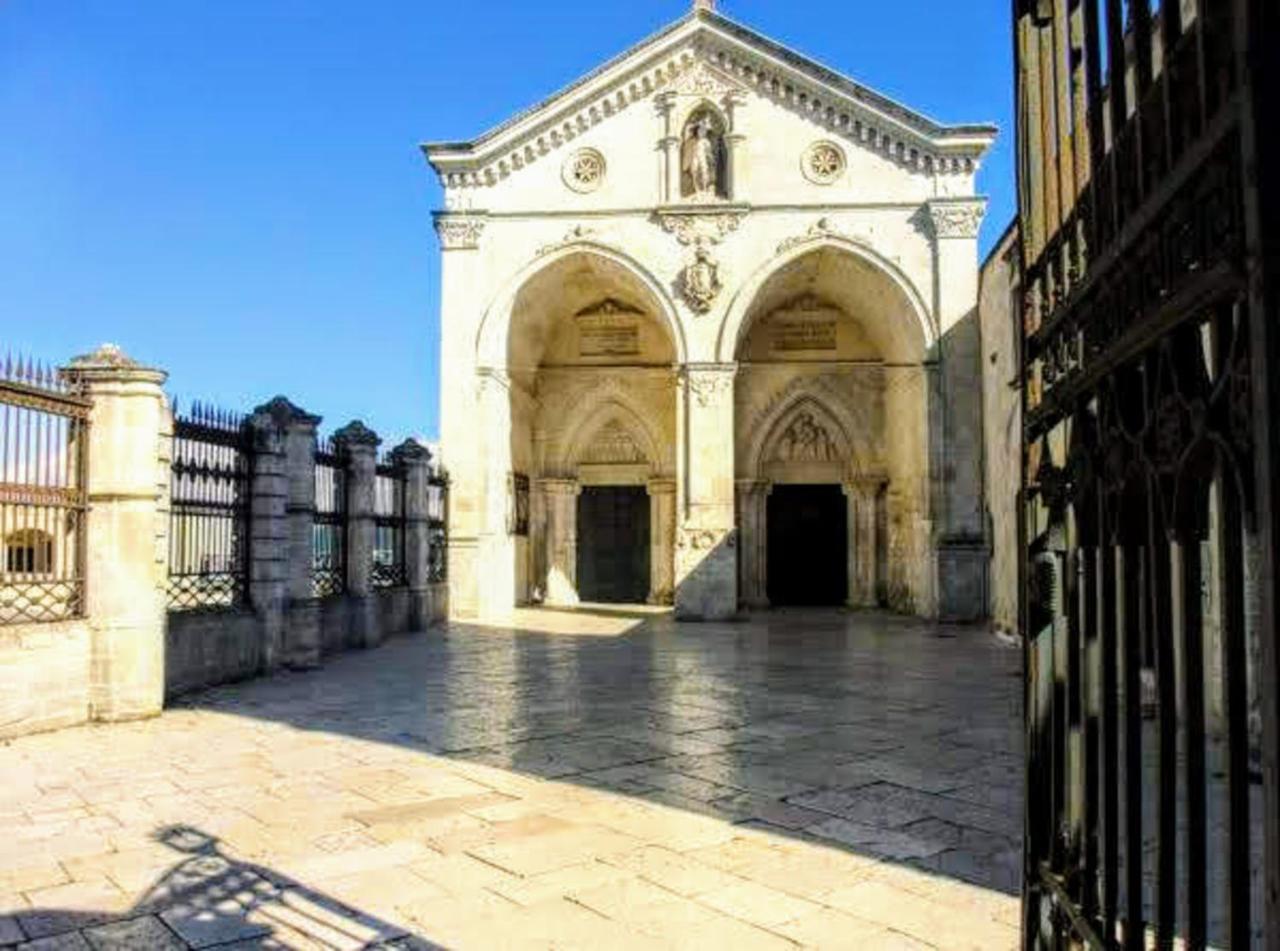 Monte SantʼAngelo Suite Rotari - Affitti Brevi Italia מראה חיצוני תמונה